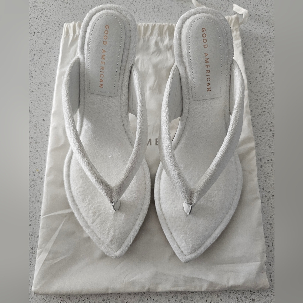 NWOB Good American Cinder-F*cking-Rella Wedge Sandal- White Terry